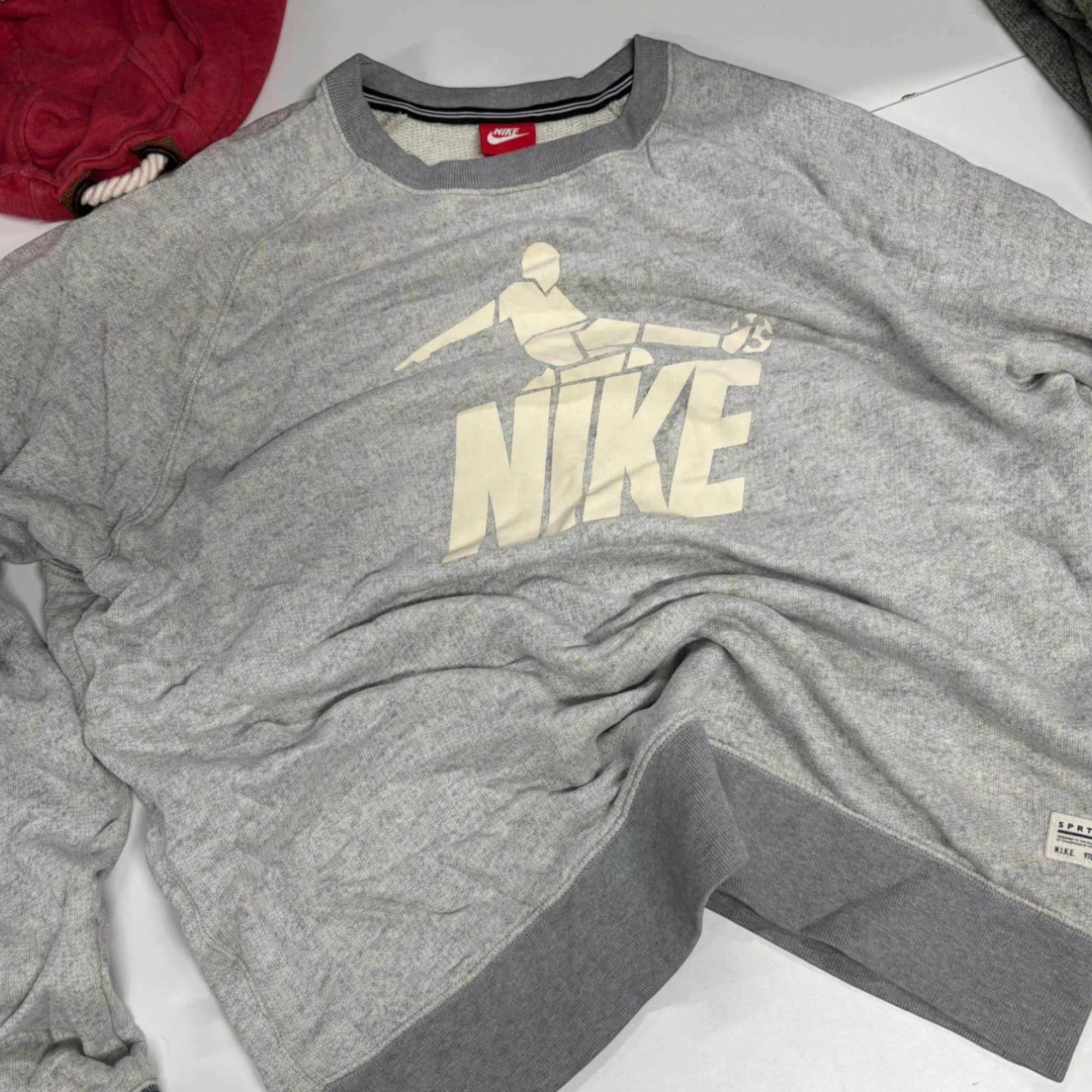 BOX FELPE E PANTALONI TUTA SECONDA SCELTA MIX FIRMATO 25 Kg - immagine 6